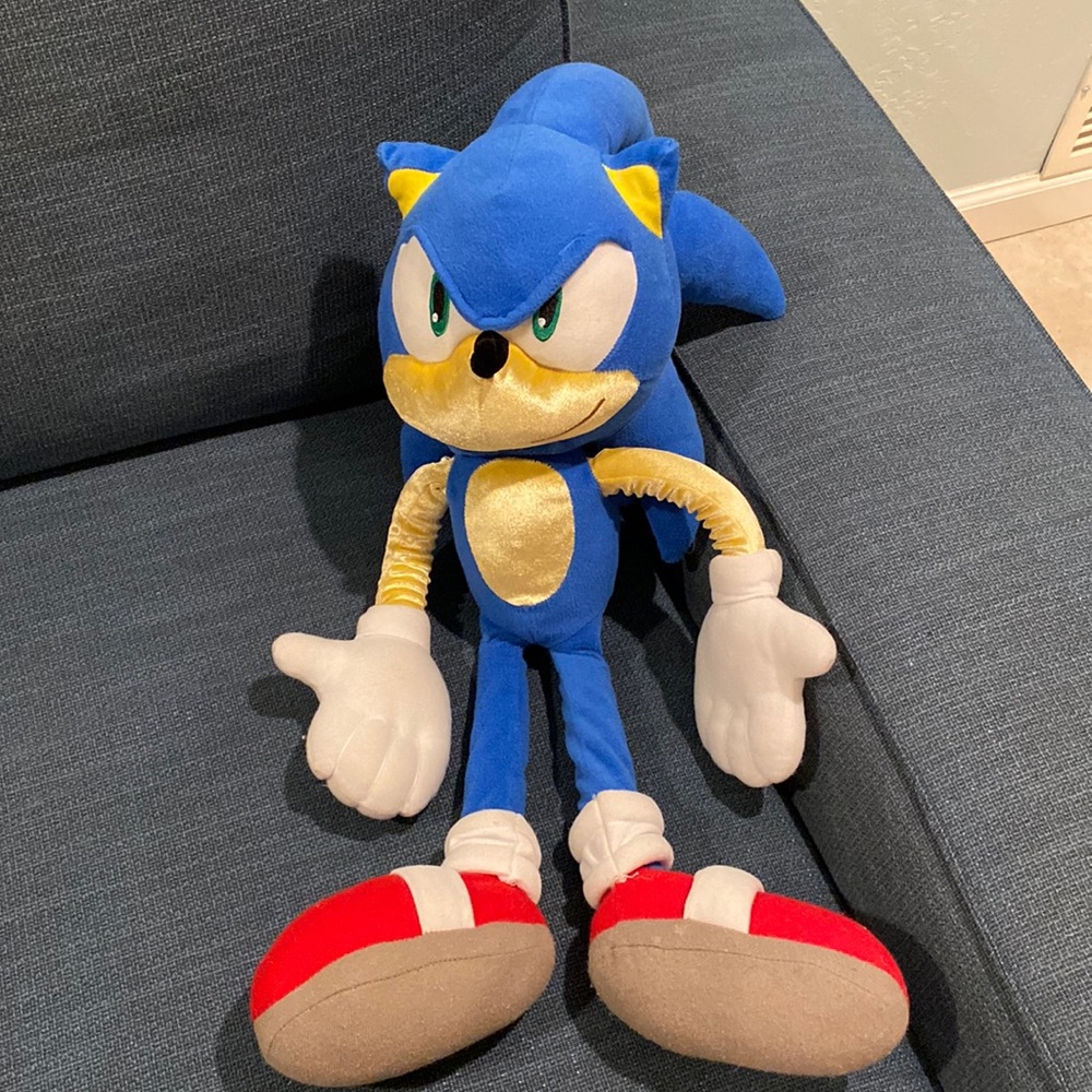 Sonic the hedgehog stuffed toy GUC